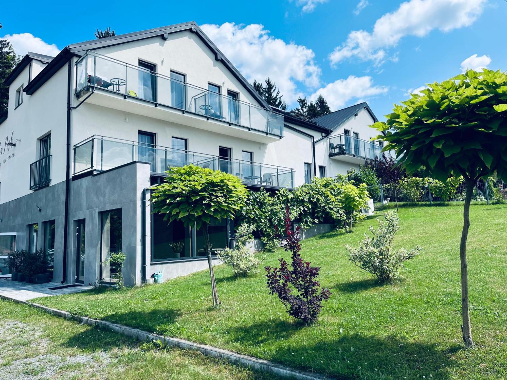 La Park Aparthotel Kudowa Zdroj Exterior photo